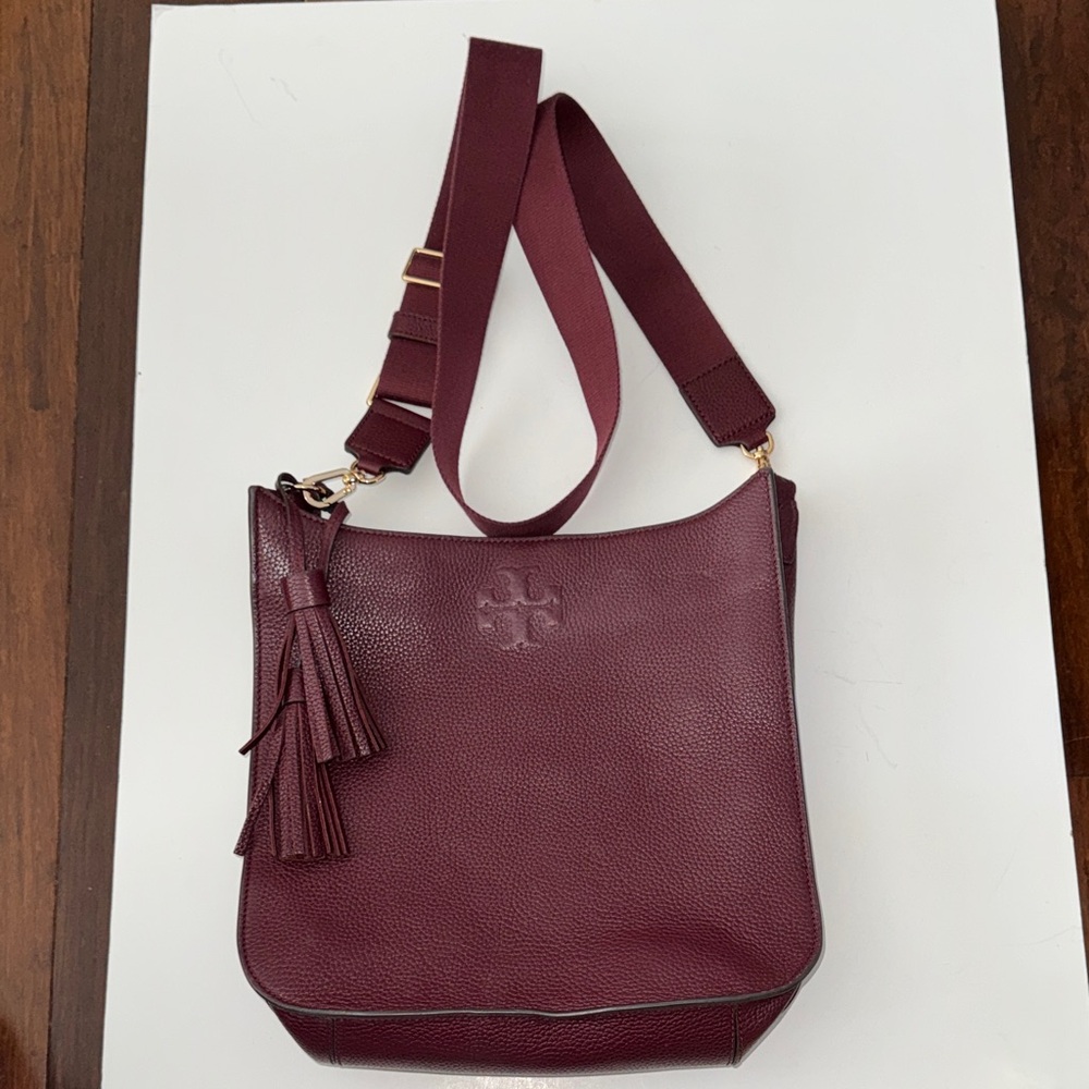 TORY BURCH THEA WEB CROSSBODY PURSE (B1)